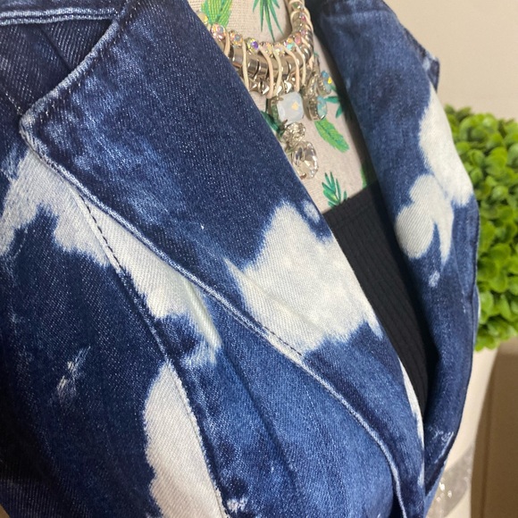 Gorgeous I.AM.GIA denim jacket, size XS. BNWOT. - Picture 11 of 12